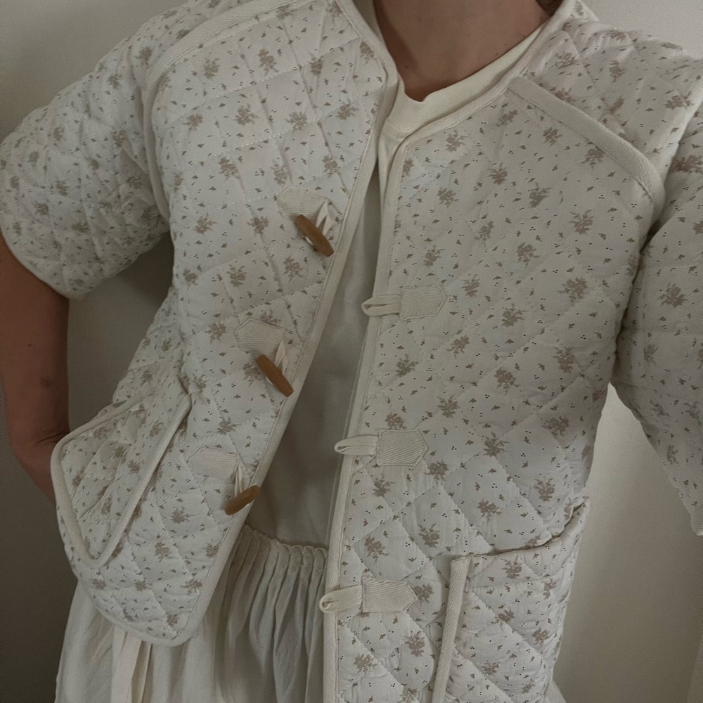 Skall Studio Floral Quilted Vest size M/L